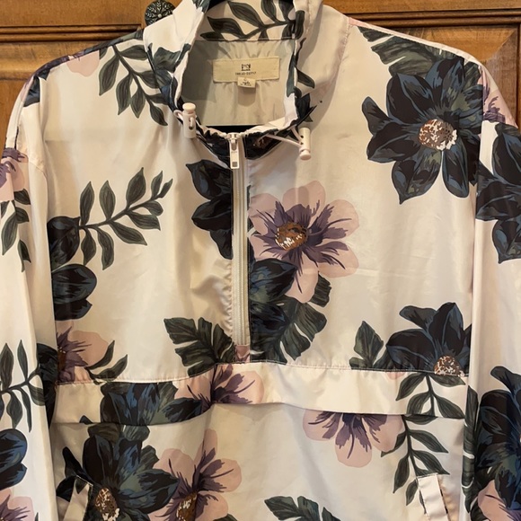 Thread supply jacket - Picture 3 of 8